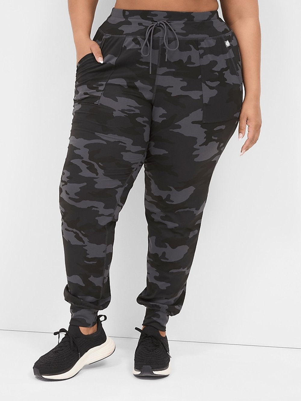 LIVI Recycled Soft Jogger Gray Camo